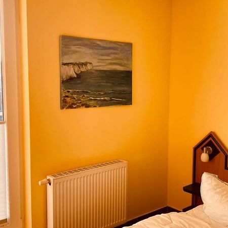 Haus Am Strand Breege Exterior foto
